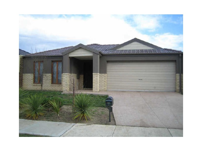 7 Sunbird Avenue, Cranbourne VIC 3977