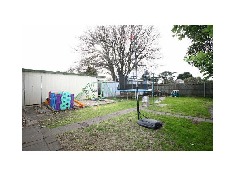 50 Lurline Street, Cranbourne VIC 3977