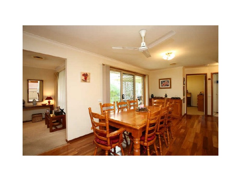 4 Iris Court, Cranbourne North VIC 3977