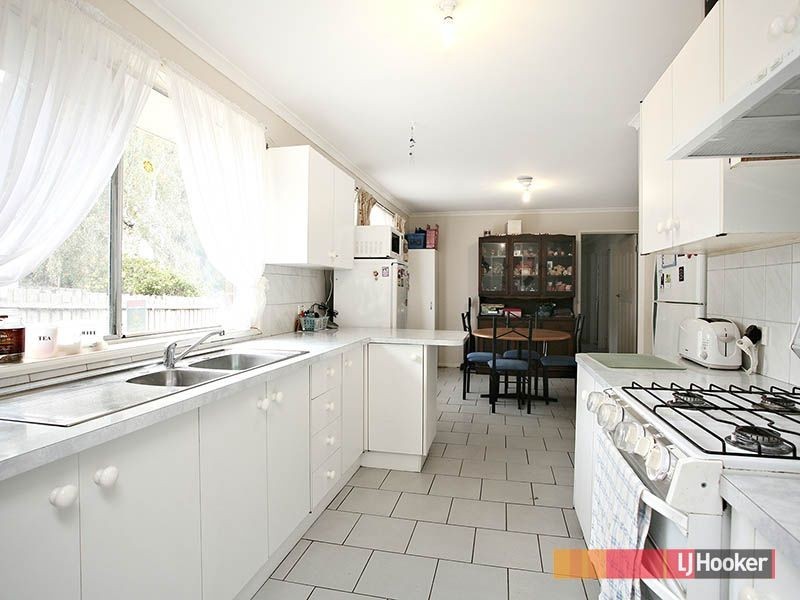 49 Bourke Road, Cranbourne VIC 3977