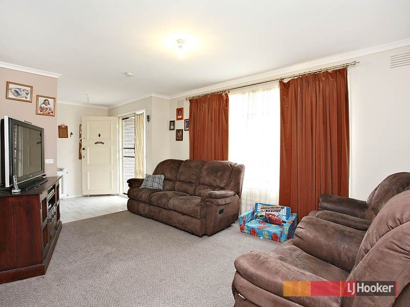 49 Bourke Road, Cranbourne VIC 3977