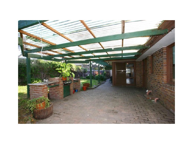 39 Ruffy Drive, Cranbourne VIC 3977