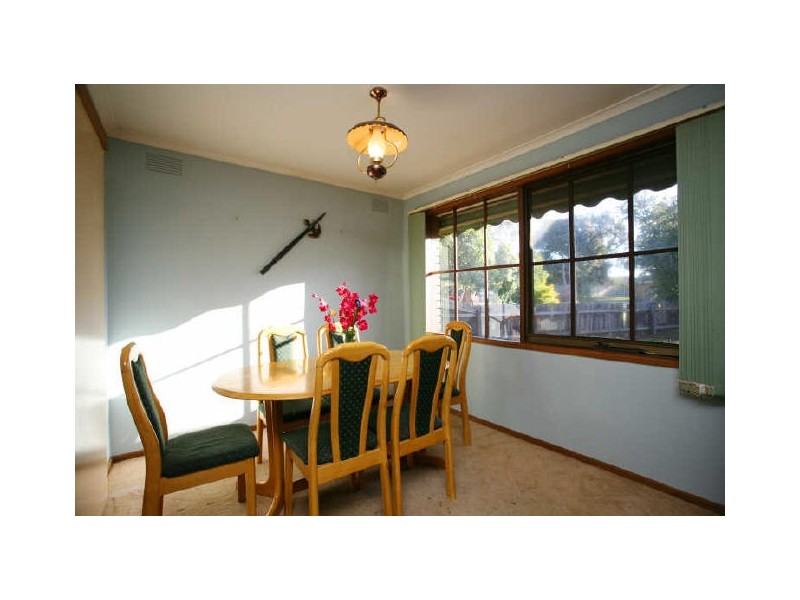 39 Ruffy Drive, Cranbourne VIC 3977