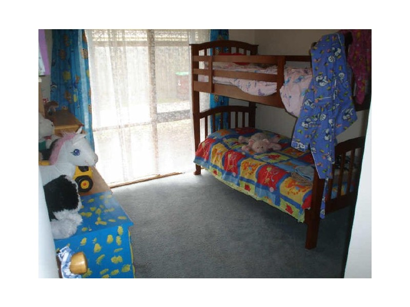 30 Gipps Crescent, Cranbourne North VIC 3977