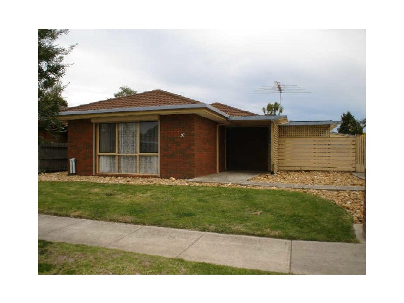 30 Gipps Crescent, Cranbourne North VIC 3977