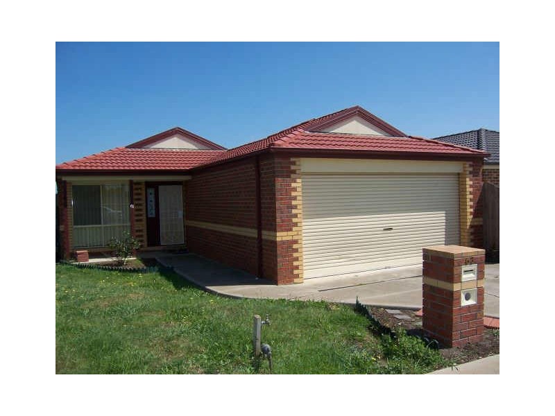 63 Scarborough Avenue, Cranbourne VIC 3977