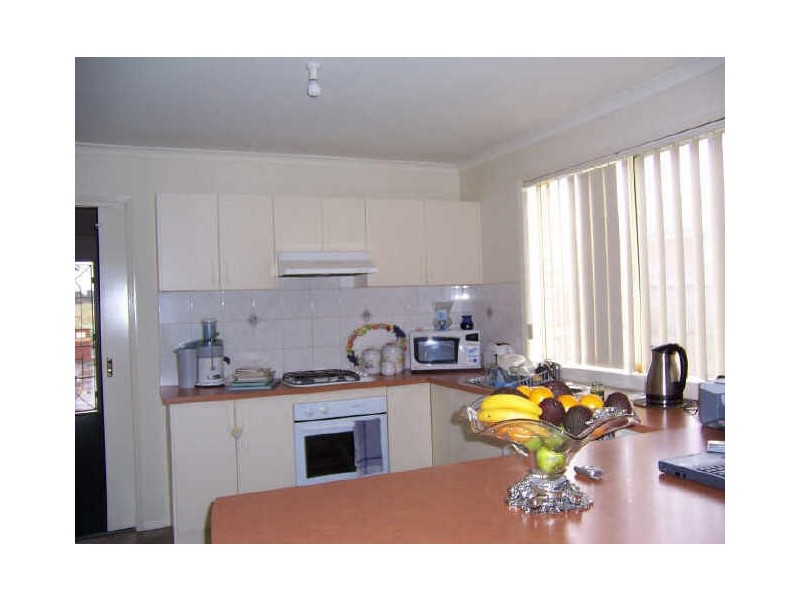 63 Scarborough Avenue, Cranbourne VIC 3977