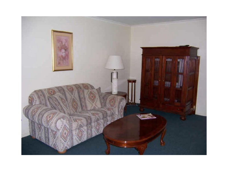 63 Scarborough Avenue, Cranbourne VIC 3977