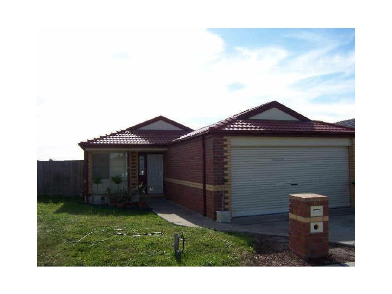 63 Scarborough Avenue, Cranbourne VIC 3977