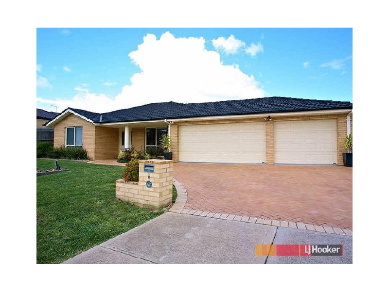 8 Gracehill Mews, Cranbourne VIC 3977