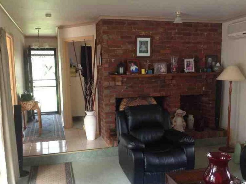 17 Hoop Pine Court, Cranbourne VIC 3977