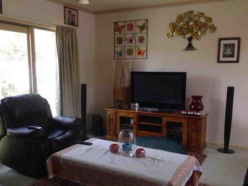 17 Hoop Pine Court, Cranbourne VIC 3977