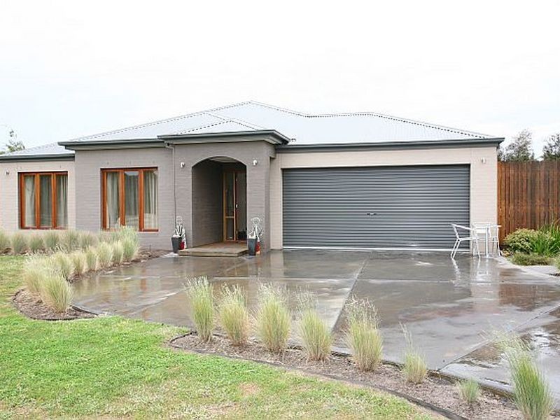 Cranbourne South VIC 3977