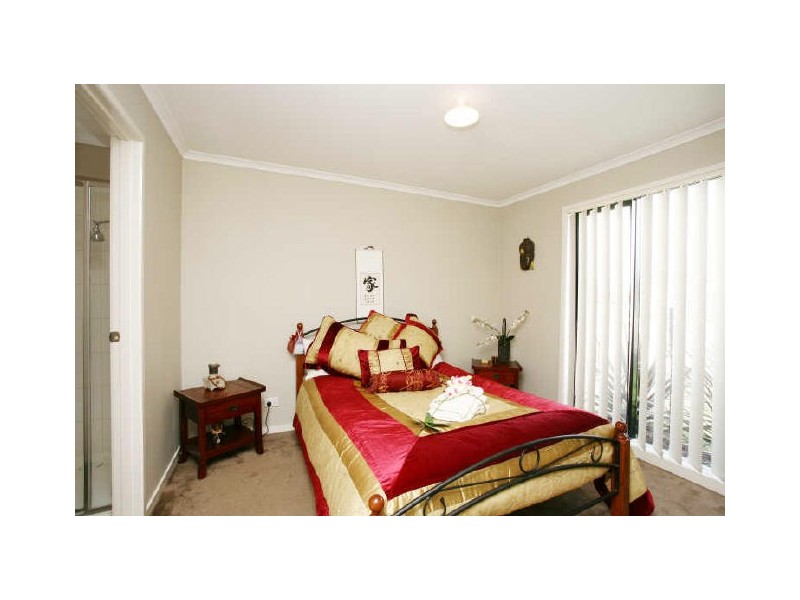 38 Greenaway Terrace, Cranbourne VIC 3977