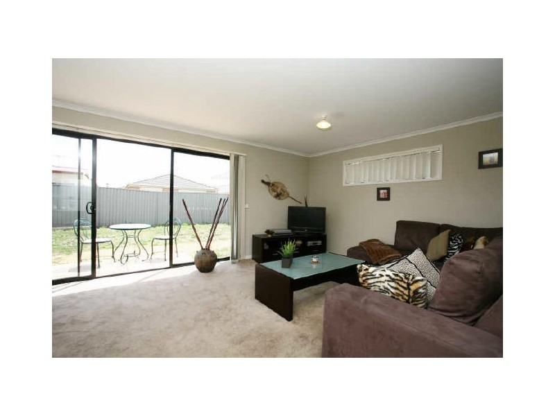 38 Greenaway Terrace, Cranbourne VIC 3977
