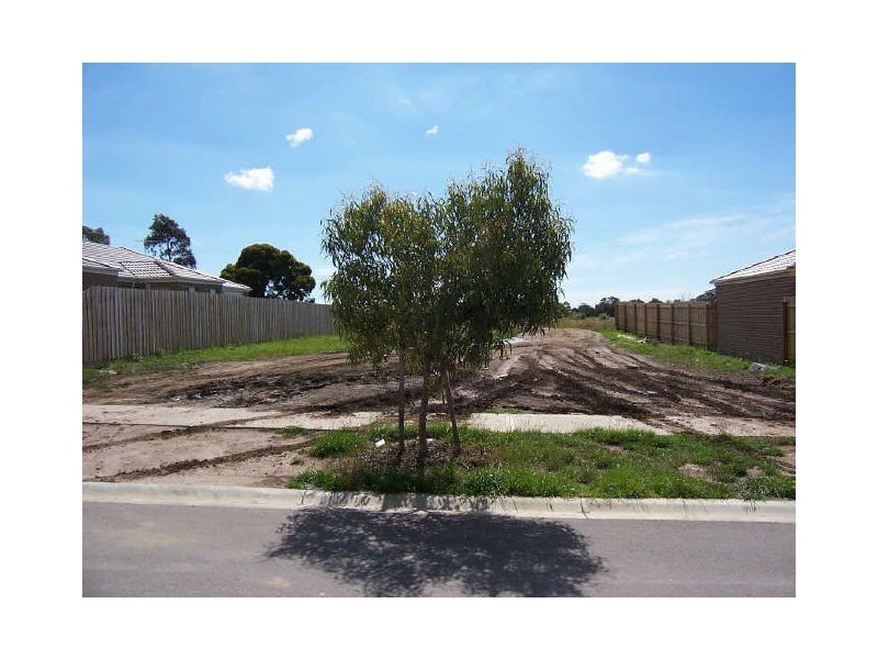 Lot 832 Phoenix Avenue, Cranbourne East VIC 3977