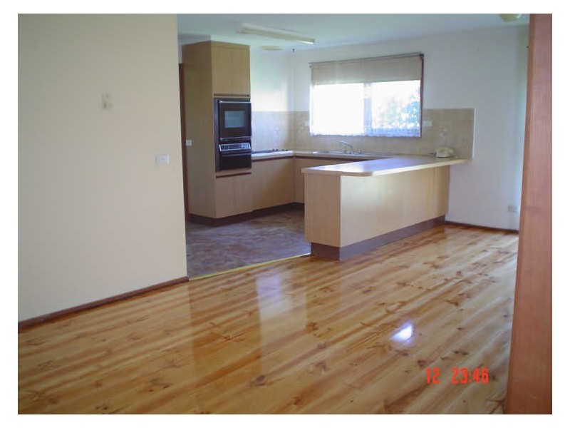 8 Martin Place, Cranbourne VIC 3977