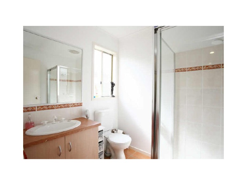 10 Horsham Drive, Cranbourne East VIC 3977