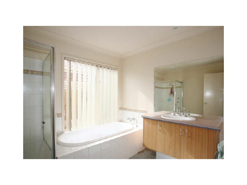 Cranbourne VIC 3977