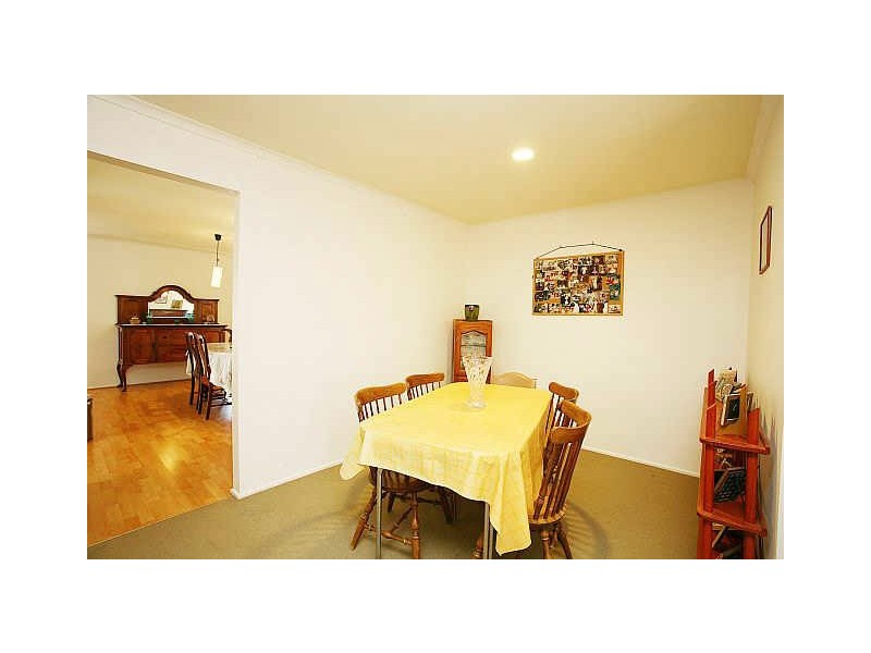 54 Broome Crescent, Cranbourne North VIC 3977