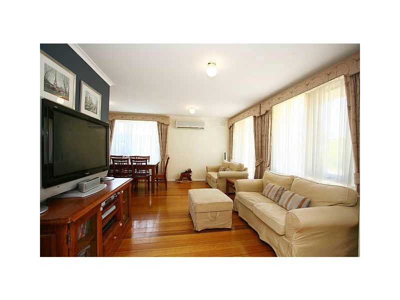 13 Ainsleigh Court, Cranbourne VIC 3977