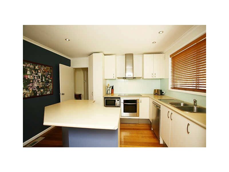 13 Ainsleigh Court, Cranbourne VIC 3977