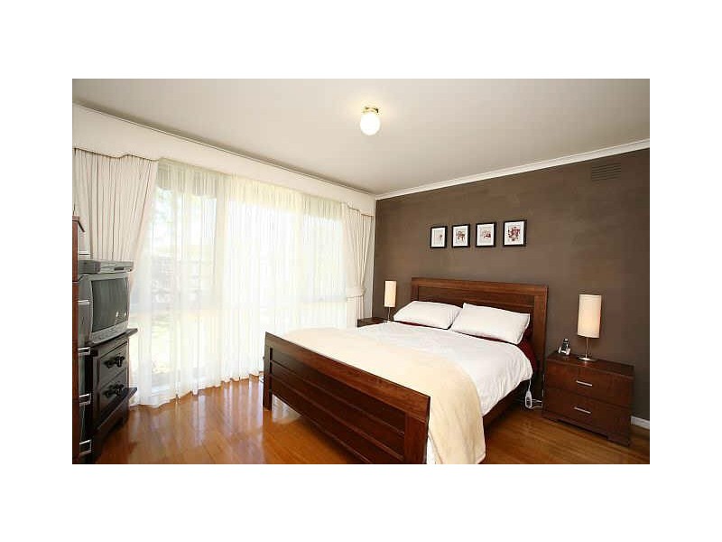 13 Ainsleigh Court, Cranbourne VIC 3977