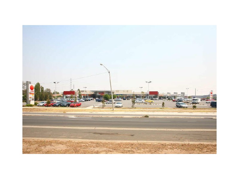 74 Scarborough Avenue, Cranbourne VIC 3977