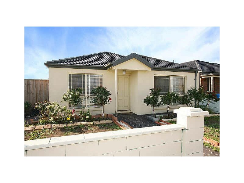 70 Majestic Boulevard, Cranbourne VIC 3977