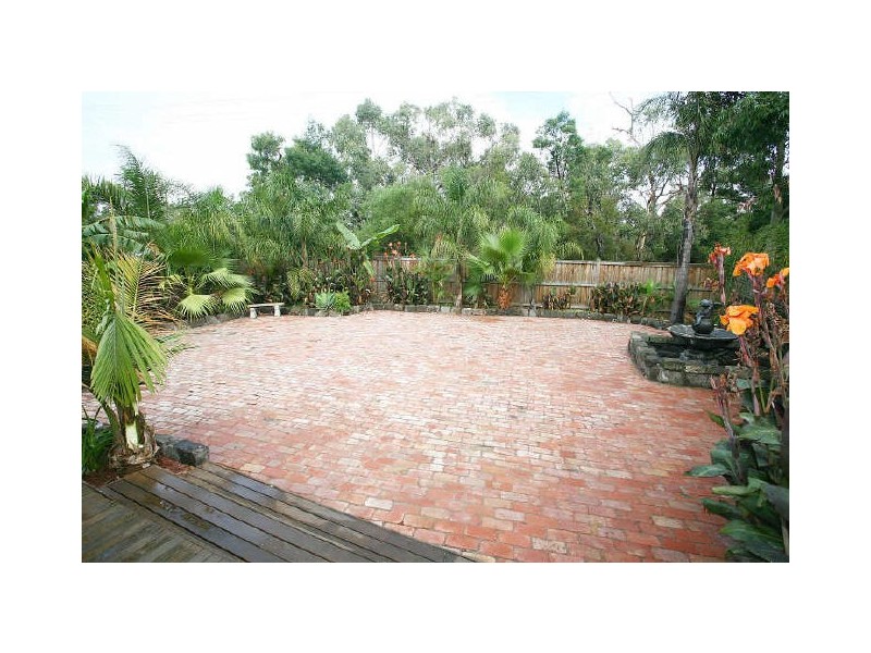 1 Hardy Avenue, Cannons Creek VIC 3977