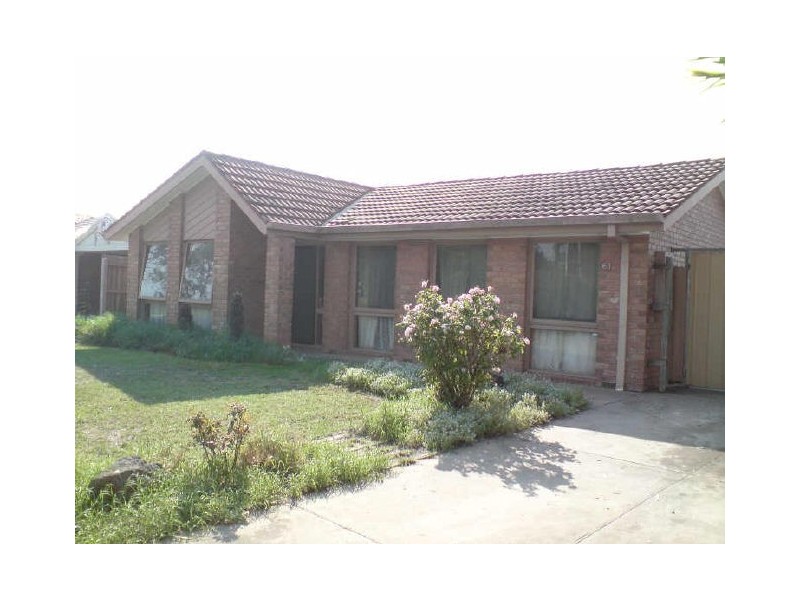 61 Pound Road, Hampton Park VIC 3976