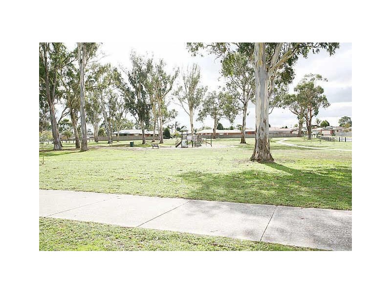 110 Central Road, Hampton Park VIC 3976