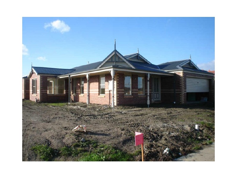 Lot 713 Flash Dan Drive, Clyde VIC 3978