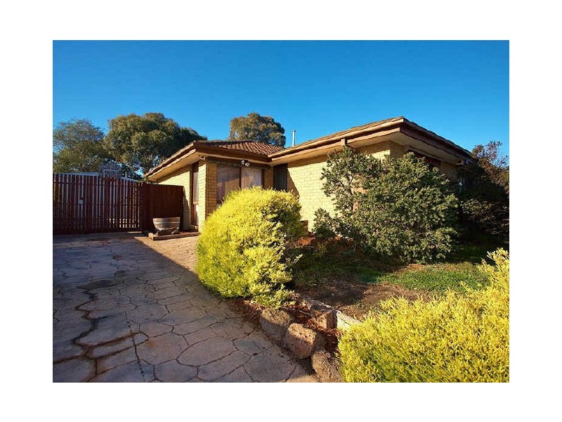 63 Willora Crescent, Cranbourne VIC 3977