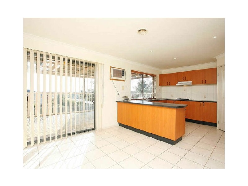 19 Sharyn Street, Cranbourne VIC 3977