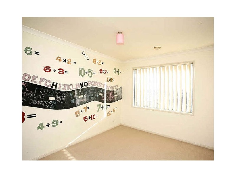 19 Sharyn Street, Cranbourne VIC 3977