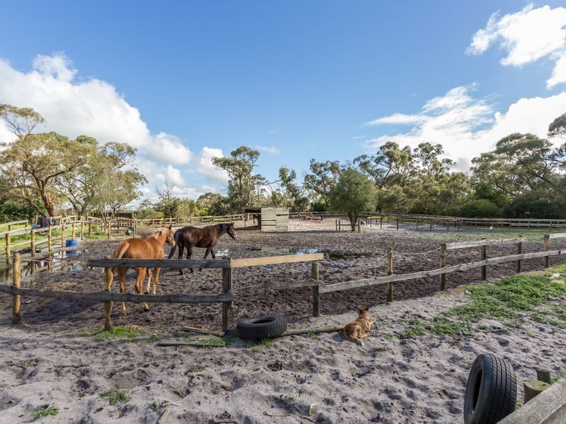 695 North Road, Cranbourne South VIC 3977