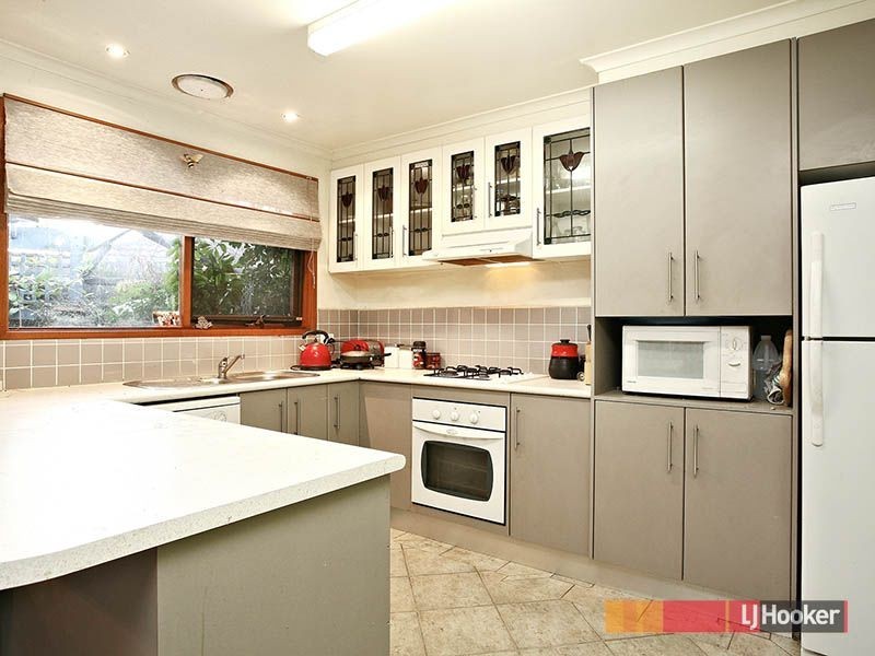 123 Endeavour Drive, Cranbourne North VIC 3977