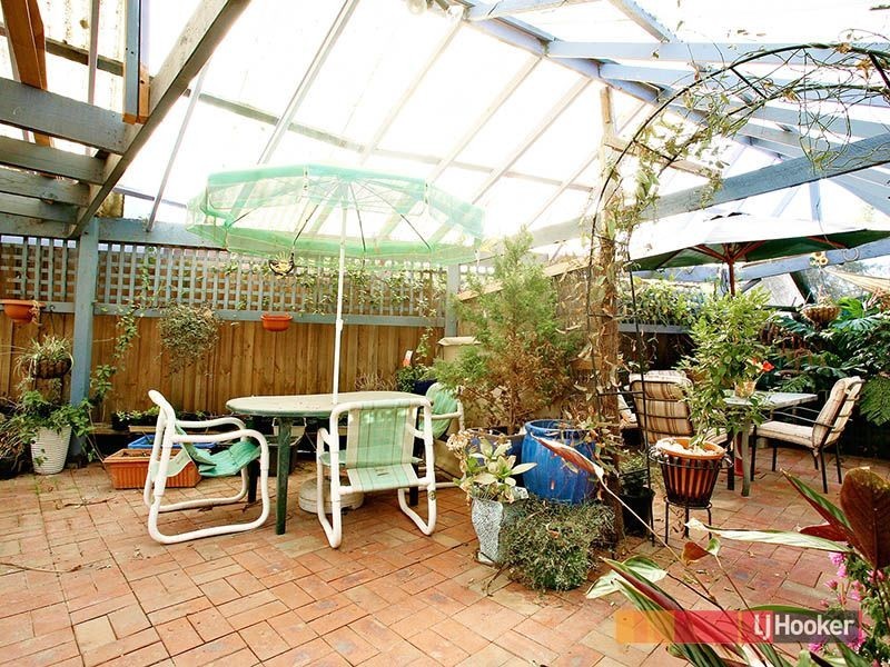 123 Endeavour Drive, Cranbourne North VIC 3977