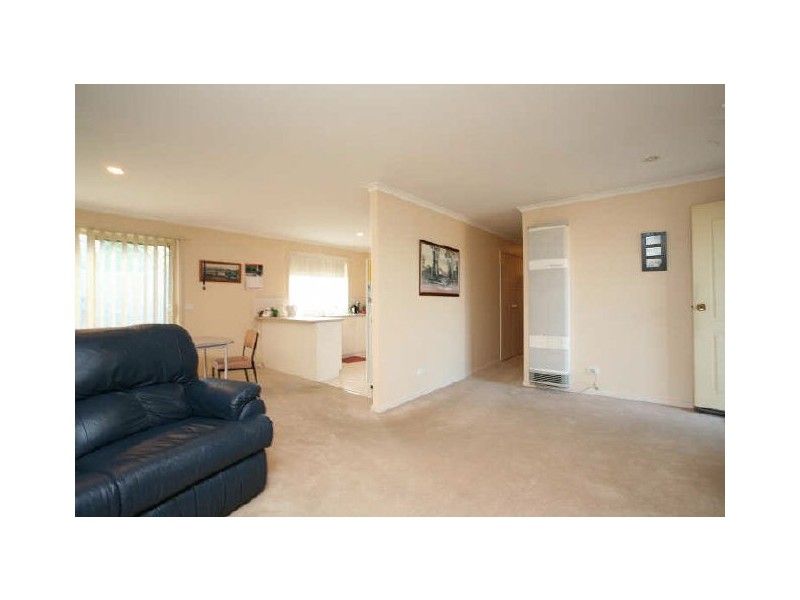 7/2 Allington Place, Langwarrin VIC 3910