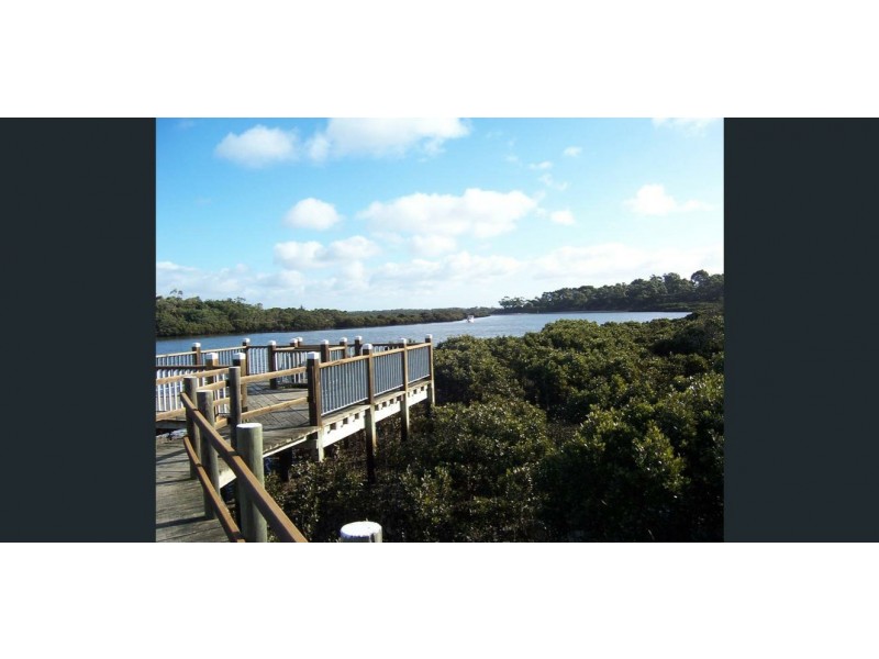6 Albatross Court, Cannons Creek VIC 3977