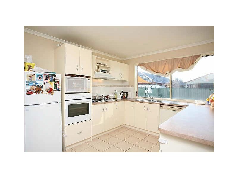 4 Oak Post Place, Cranbourne East VIC 3977