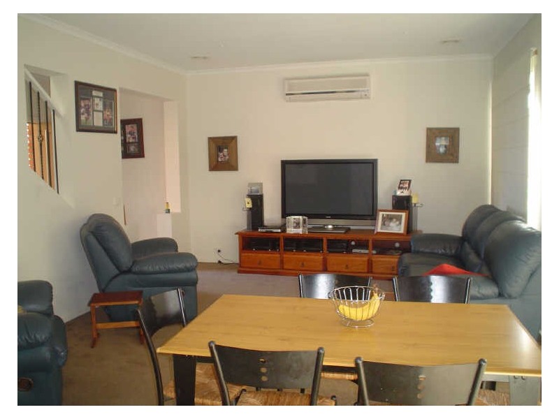13/38 Kirren Close, Cranbourne VIC 3977
