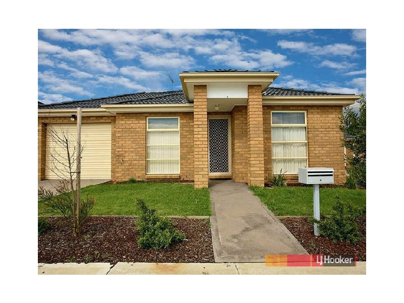 2/95-101 Breens Road, Cranbourne West VIC 3977