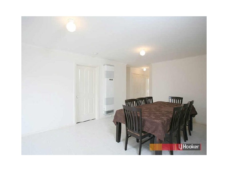 2/95-101 Breens Road, Cranbourne West VIC 3977