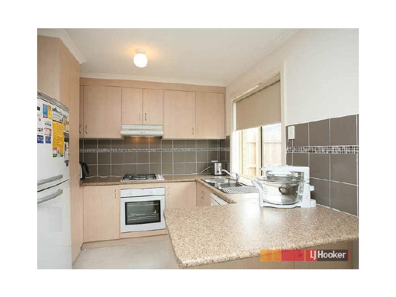 2/95-101 Breens Road, Cranbourne West VIC 3977