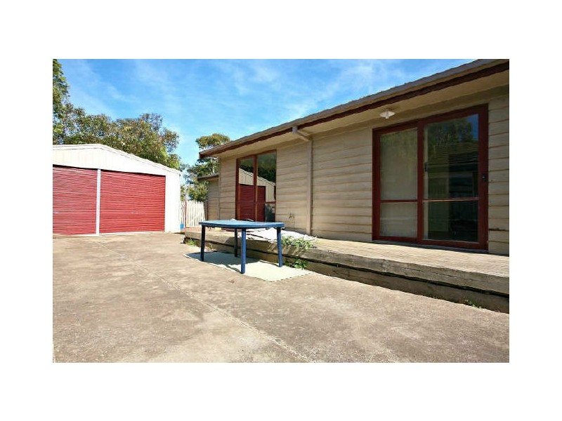 16 Arnold Street, Cranbourne VIC 3977