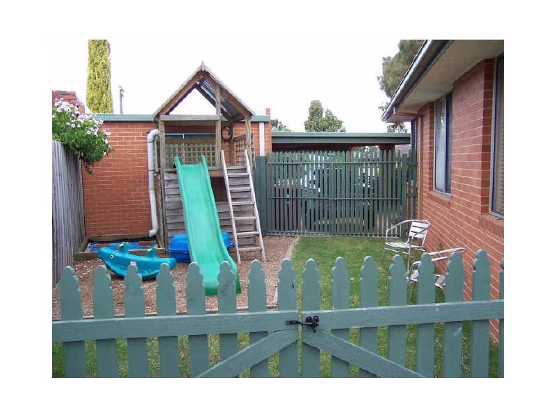 13 Dunbar Avenue, Cranbourne VIC 3977