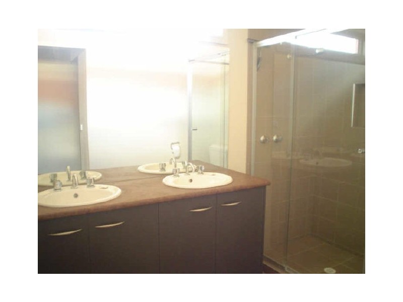 Cranbourne VIC 3977