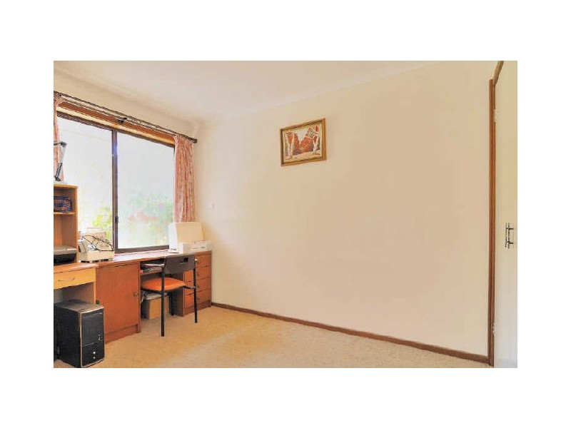 90 Craig Road, Devon Meadows VIC 3977